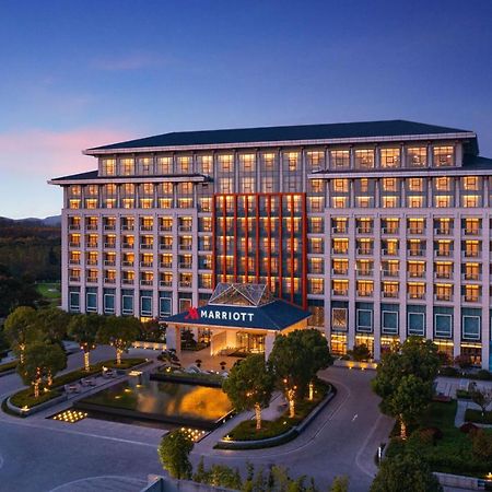 Wuxi Marriott Hotel Lihu Lake Екстериор снимка